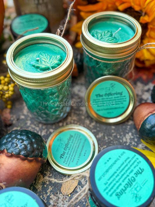 The Offering – Green Leaf Coconut Soy Candle with Plantable Seed Heart