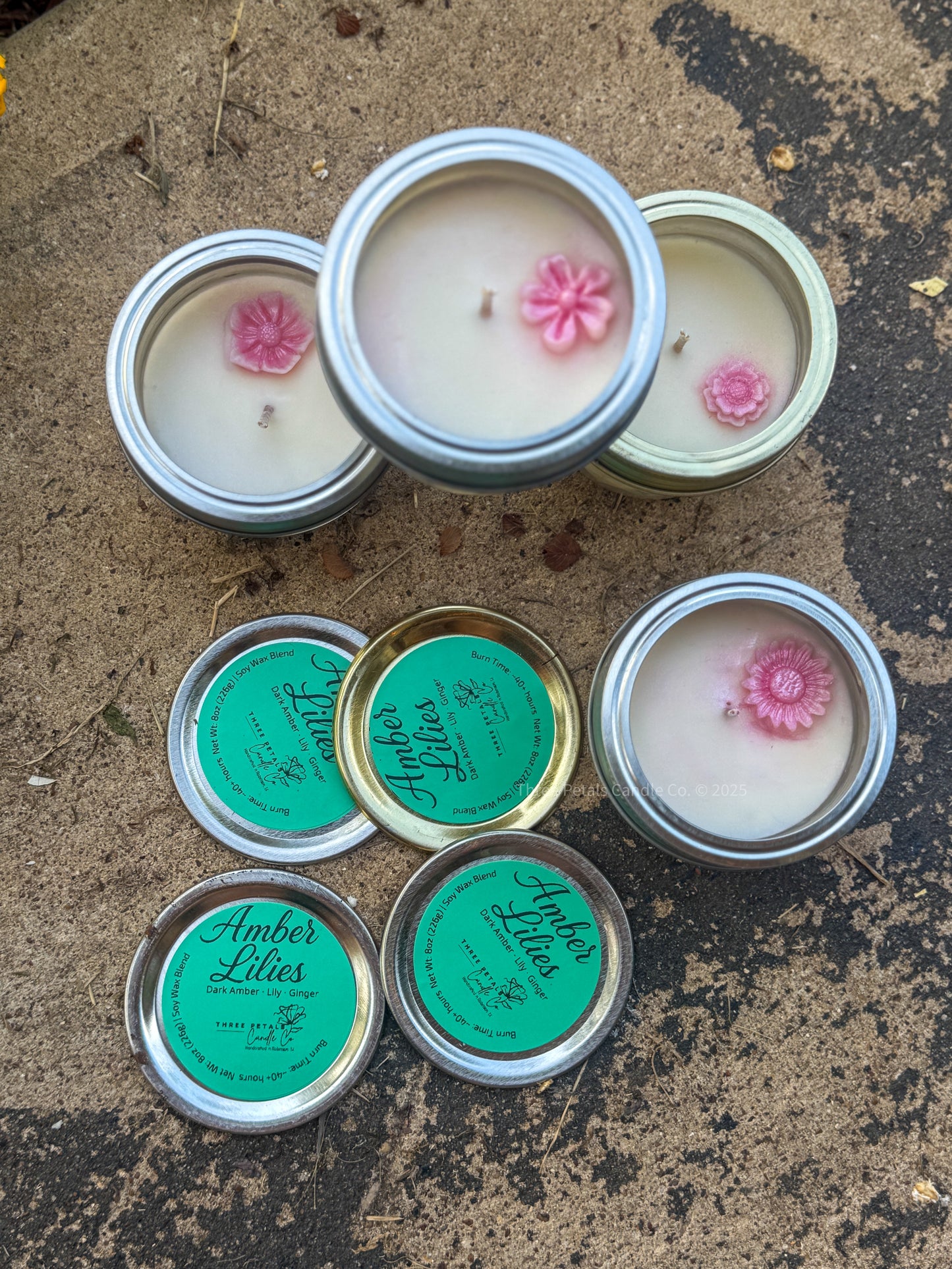 Amber Lilies – 6 oz Soy Wax Candle in Reusable Mason Jars